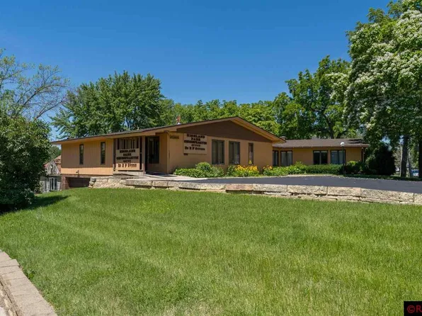 911 Warren St, Mankato, MN 56001