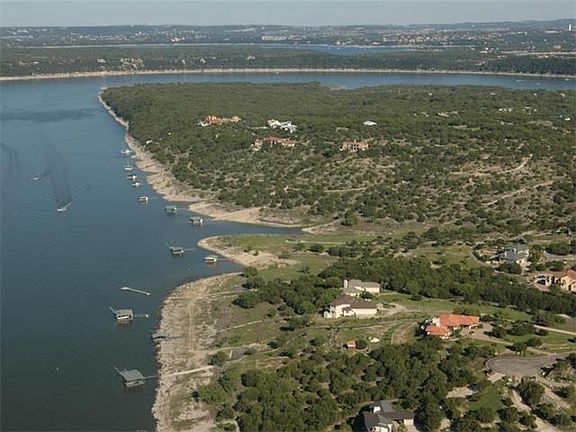 Privately gated 90-acre development consisting of 8 lots, 6 owners, 5 houses...