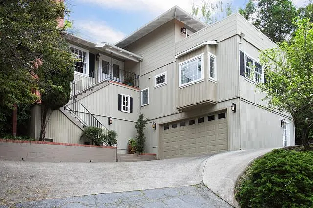 5766 Harbord Dr photo 1
