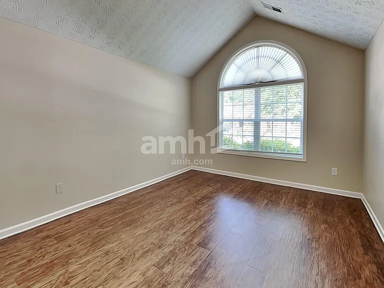 2166 Blueberry Ln — Photo 17