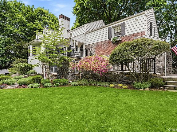 3rd image of 26 Cedarlawn Road