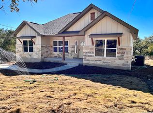 946 Cypress Dr, Canyon Lake, TX 78133