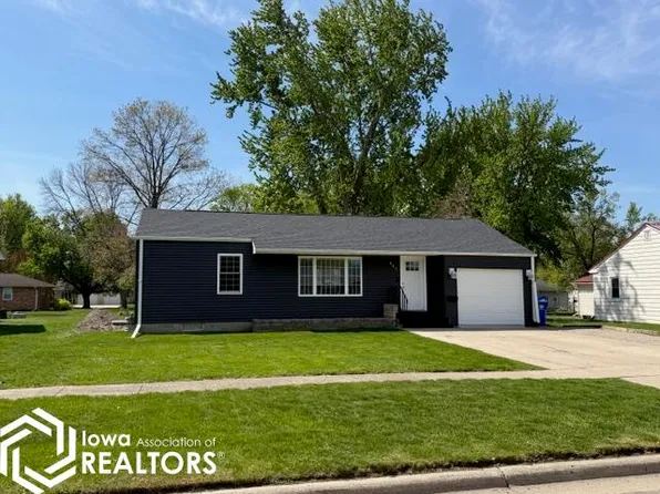601 2nd St SW, Britt, IA 50423