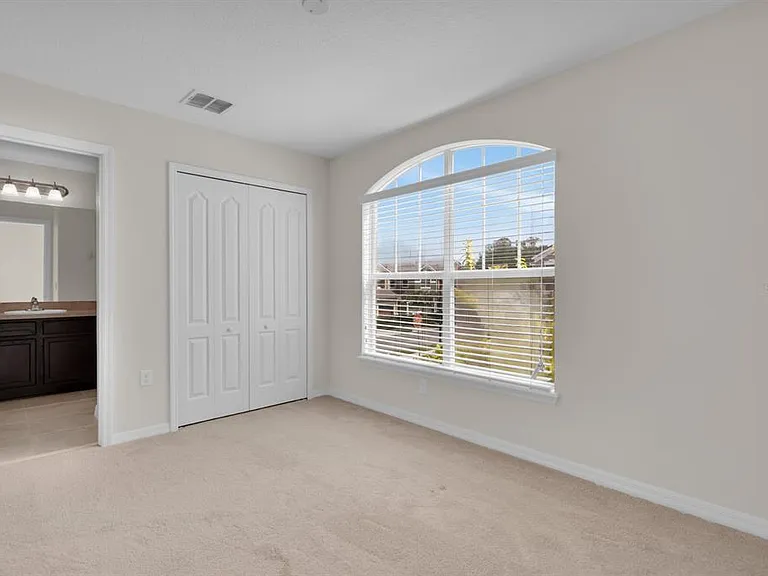 1041 Laurel Ridge Ln — Photo 19