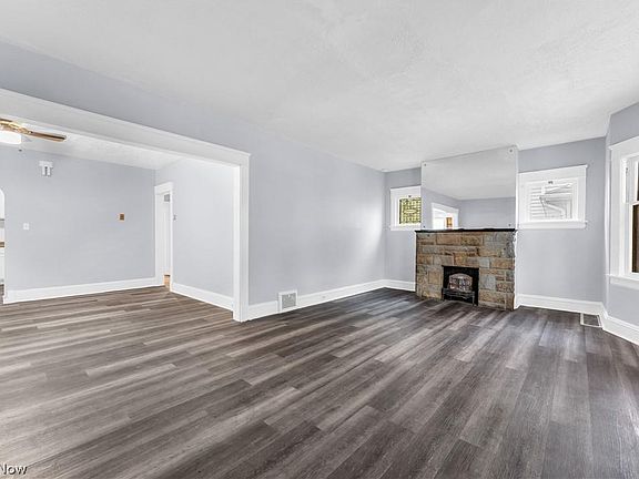 4th image of 3209 W 92nd St #1