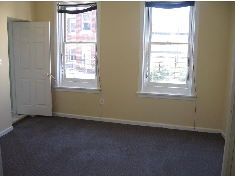 2nd image of 202 Academy St APT 3