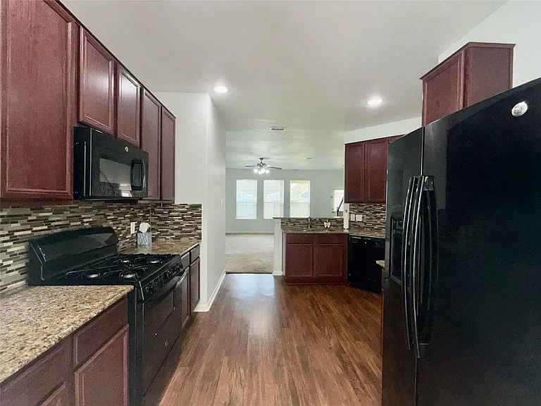 2623 Hunters Side Trl — Photo 29
