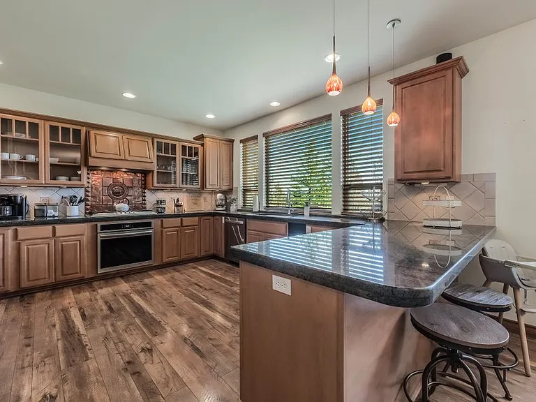 614 Granite Ridge Dr — Photo 2