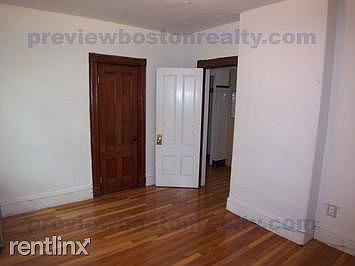 2nd image of 193 Cypress St #220