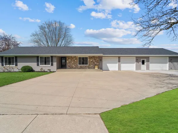 407 N Olk St, Hortonville, WI 54944