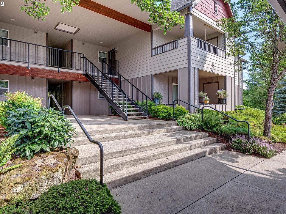 1st image of 14019 NE 20th Ave APT 8A