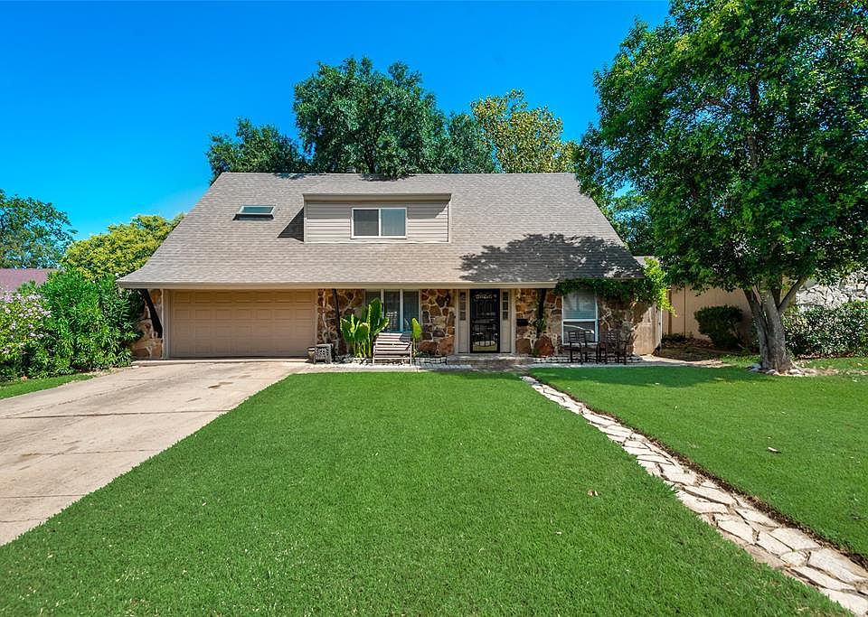 1st image of 12323 High Meadow Dr