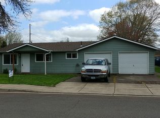 910 N 4th St, Aumsville, OR 97325