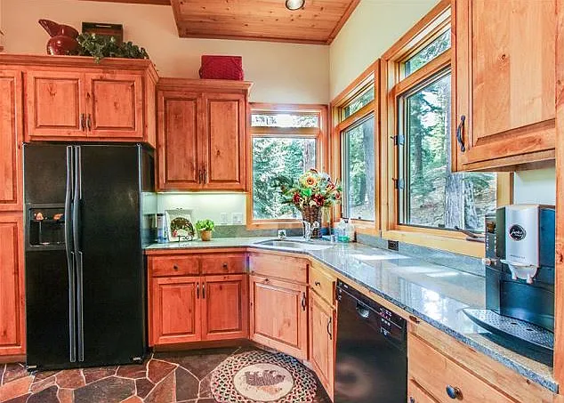 606 White Fir — Photo 14