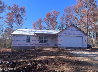 512 Saint Anthony Dr, Jamestown, TN 38556