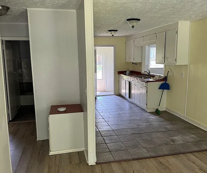 343 Thee Hester Rd — Photo 5