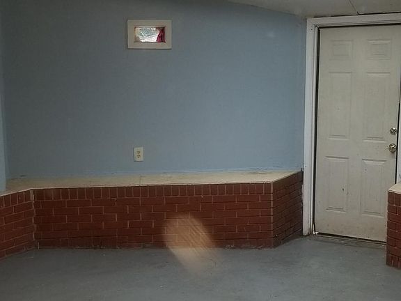 Outside room off living area