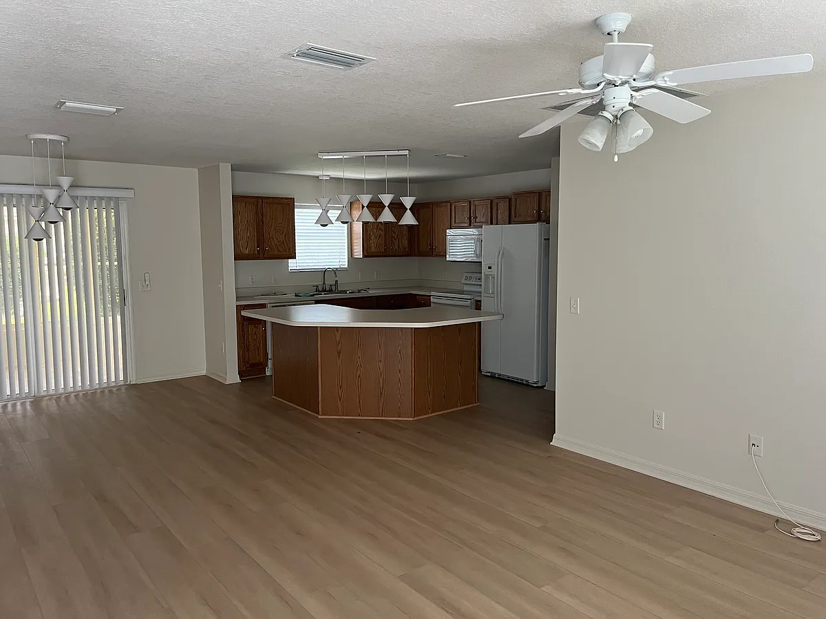 Building Photo - 3325 Reston Dr