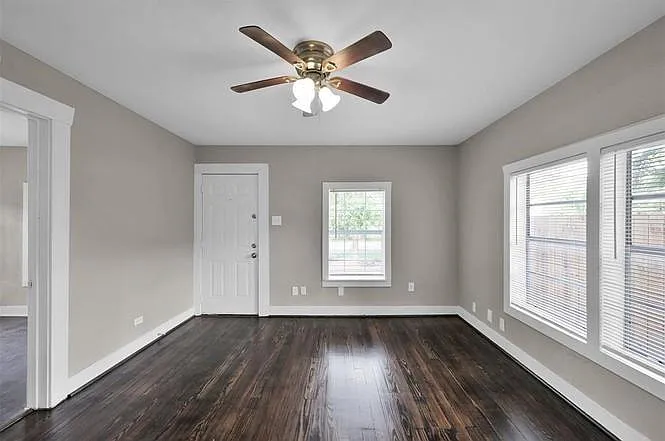 4208 Delhi St — Photo 11