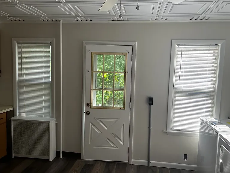 21 Hertz Ct — Photo 29