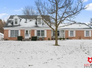 751 Williamsburg Dr, Caro, MI 48723