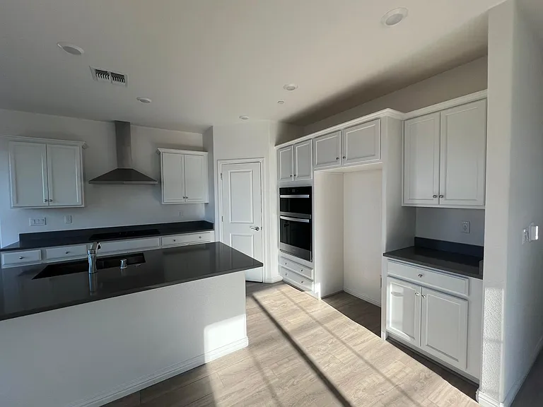 3137 Barnowl Way — Photo 6
