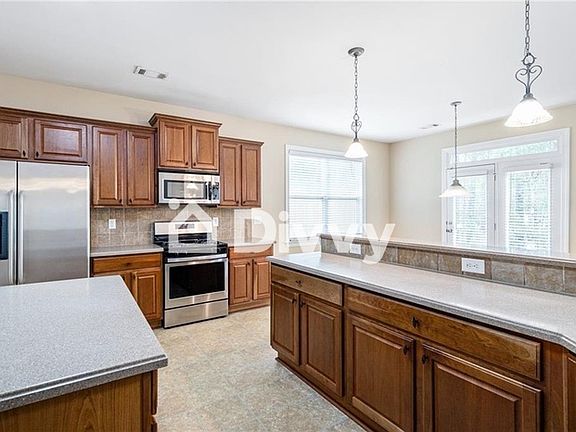 5th image of 2785 Adams Landing Way