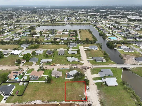 1201 NE 12th Pl, Cape Coral, FL 33909