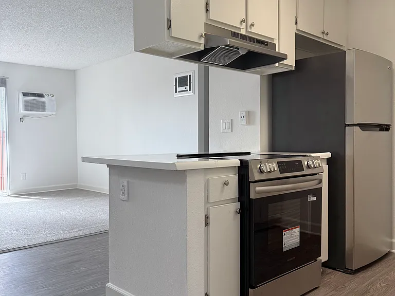 9064 Gramercy Dr #54 — Photo 34