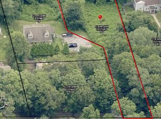 518 Noank Ledyard Rd, Groton, CT 06355