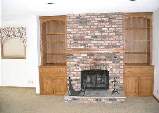 3rd image of 353 Brentwood Dr NE