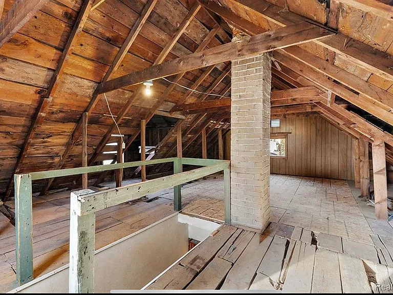 438 N Bailey St — Photo 38