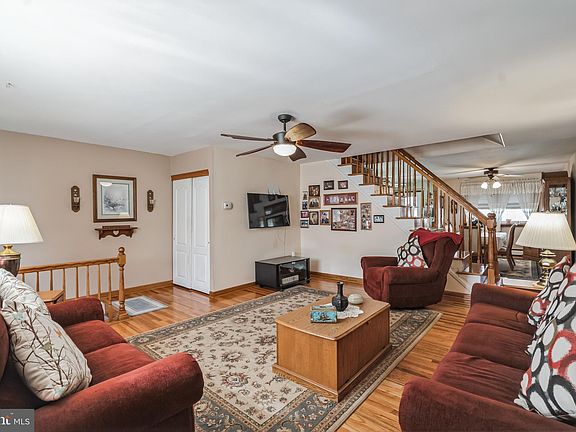 4th image of 11922 Templeton Dr