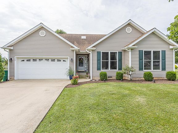 2nd image of 406 Silver Dr