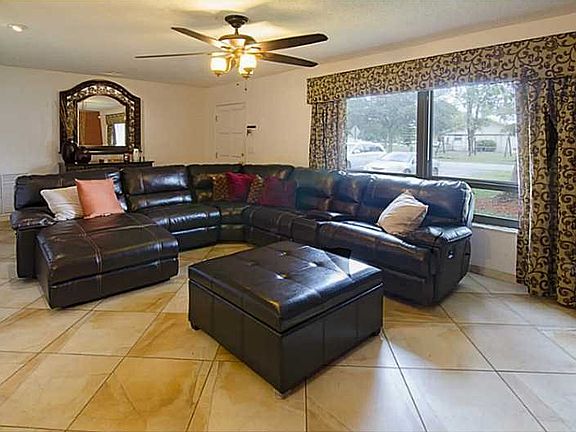 5th image of 11420 NW 37th St