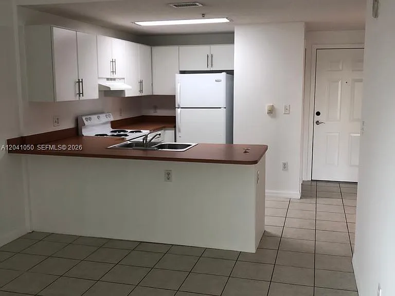 3410 Coral Way #407 — Photo 6