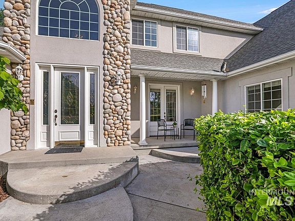 3rd image of 3283 Willow Cir
