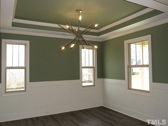 4th image of 37 Oak Hollow Ct
