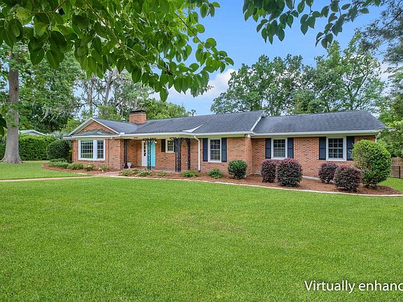 4th image of 1405 Shuffield Dr