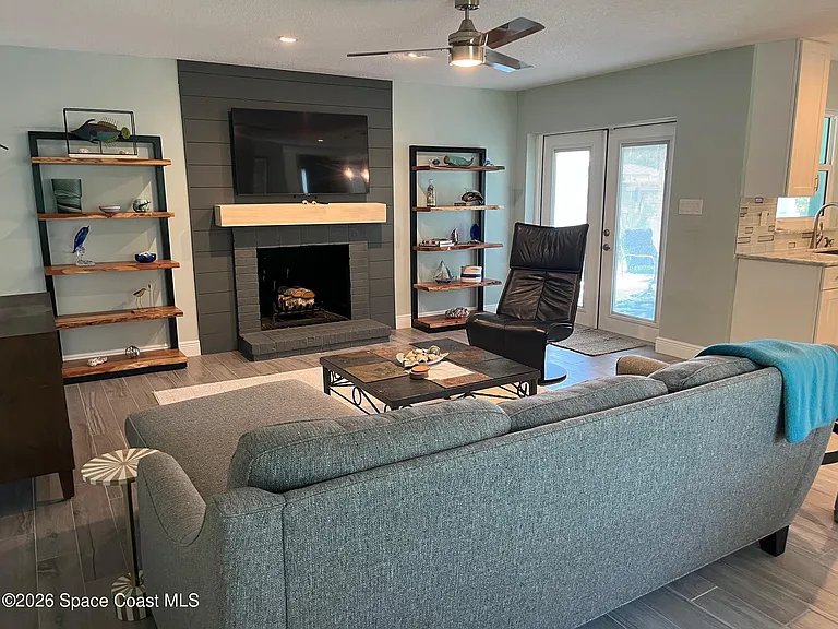 571 Kale St — Photo 8