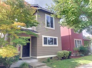 2432 E 3rd St, Newberg, OR 97132