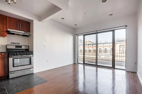 Rented by Five Stone NYC LLC | media 12