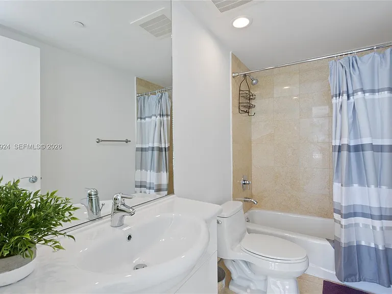 1800 S Ocean Dr #Penthouse 4404 — Photo 21