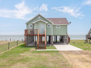 213 Heartfield Ln, Smith Point, TX 77514