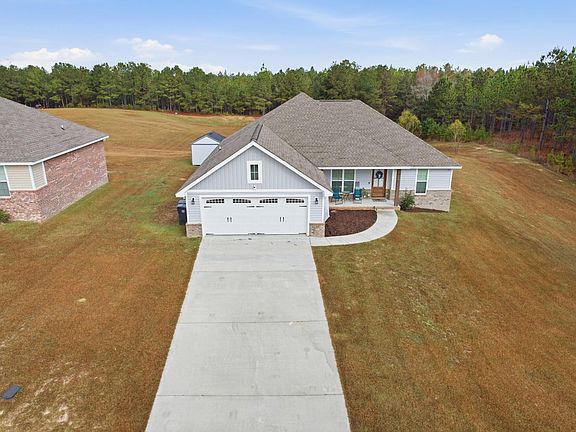 3rd image of 33 Sky View Dr