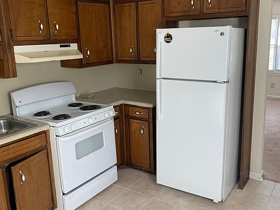 2nd image of 534 Haygood Ct
