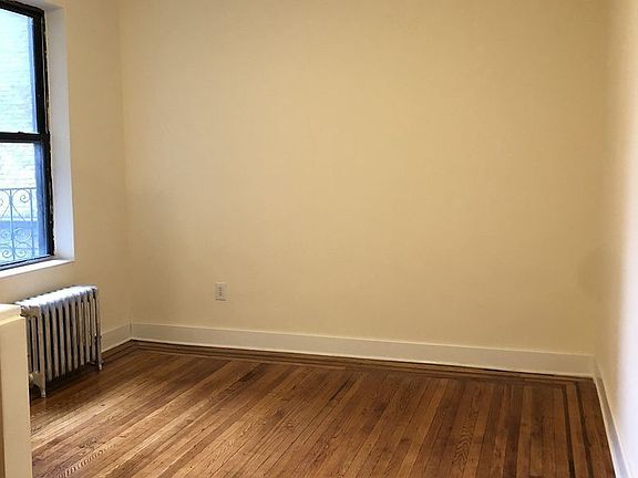 4th image of 4756 45th St APT 3B