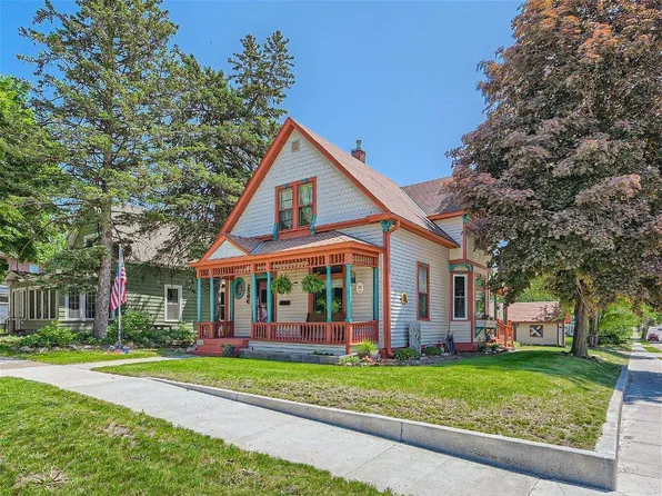 2566 5th Ave E, North Saint Paul, MN 55109