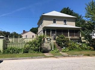 27 Browne St, Cranston, RI 02920