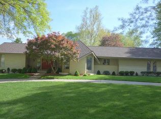 8301 W 102nd St, Overland Park, KS 66212